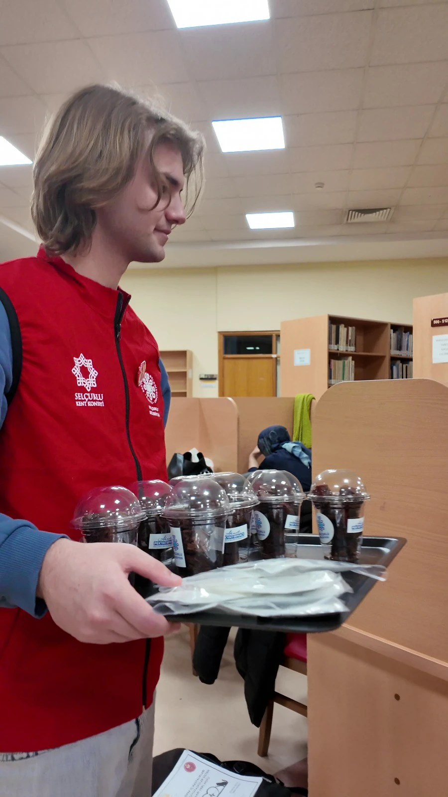 Selçuklu Belediyesi Gençlik Meclisi'nden Sınavlara Hazırlanan Öğrencilerimize Destek
